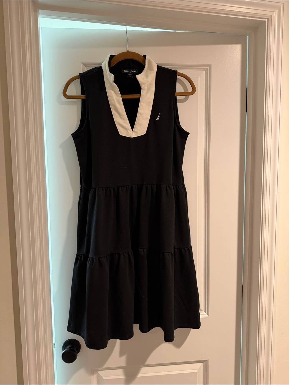 Nautica Black Tiered Sleeveless Dress with White V-Neck Collar